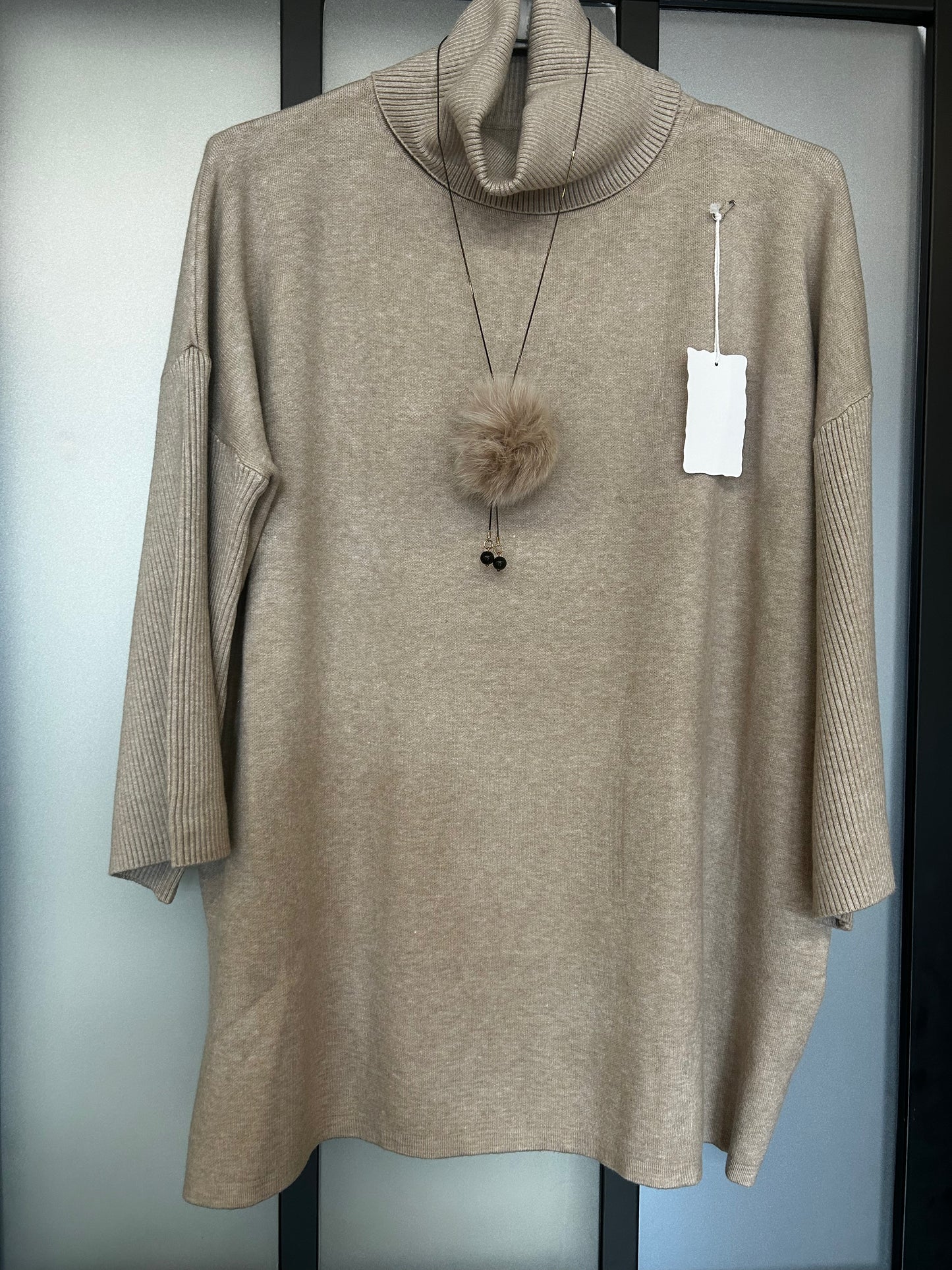 Pull tunique avec collier